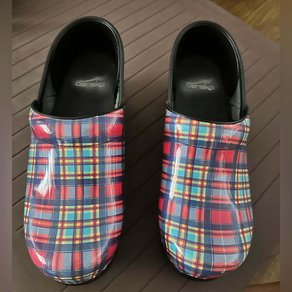 Brand new Dansko size 39